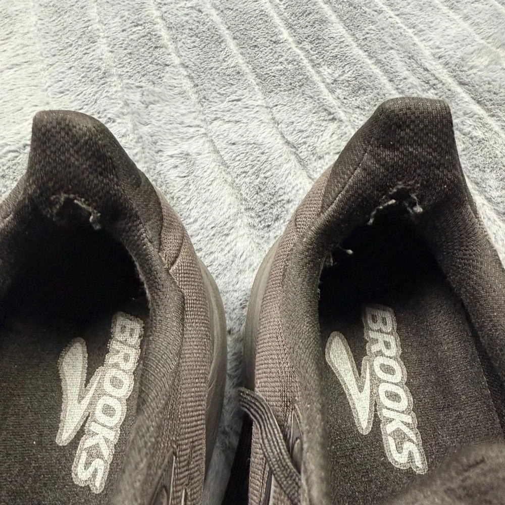 Brooks Revel 6 Mens Running Shoes Black Gum 1104681D072 Size 12
